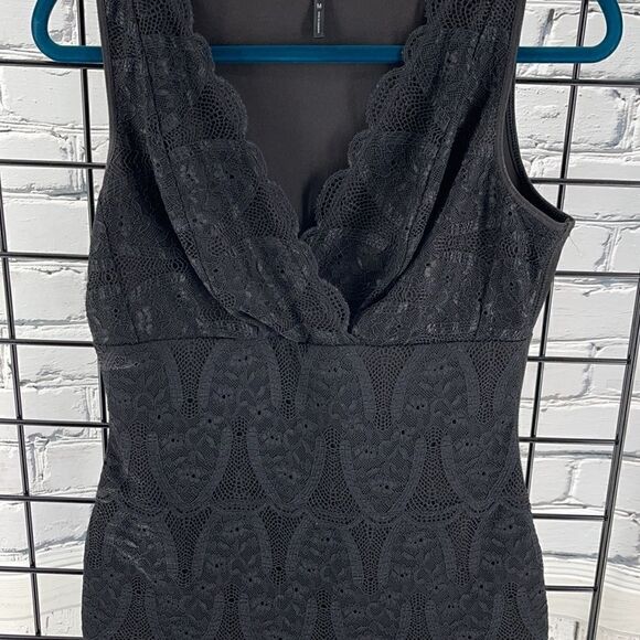 Like new Daisy Fuentes tank M - Picture 5 of 6
